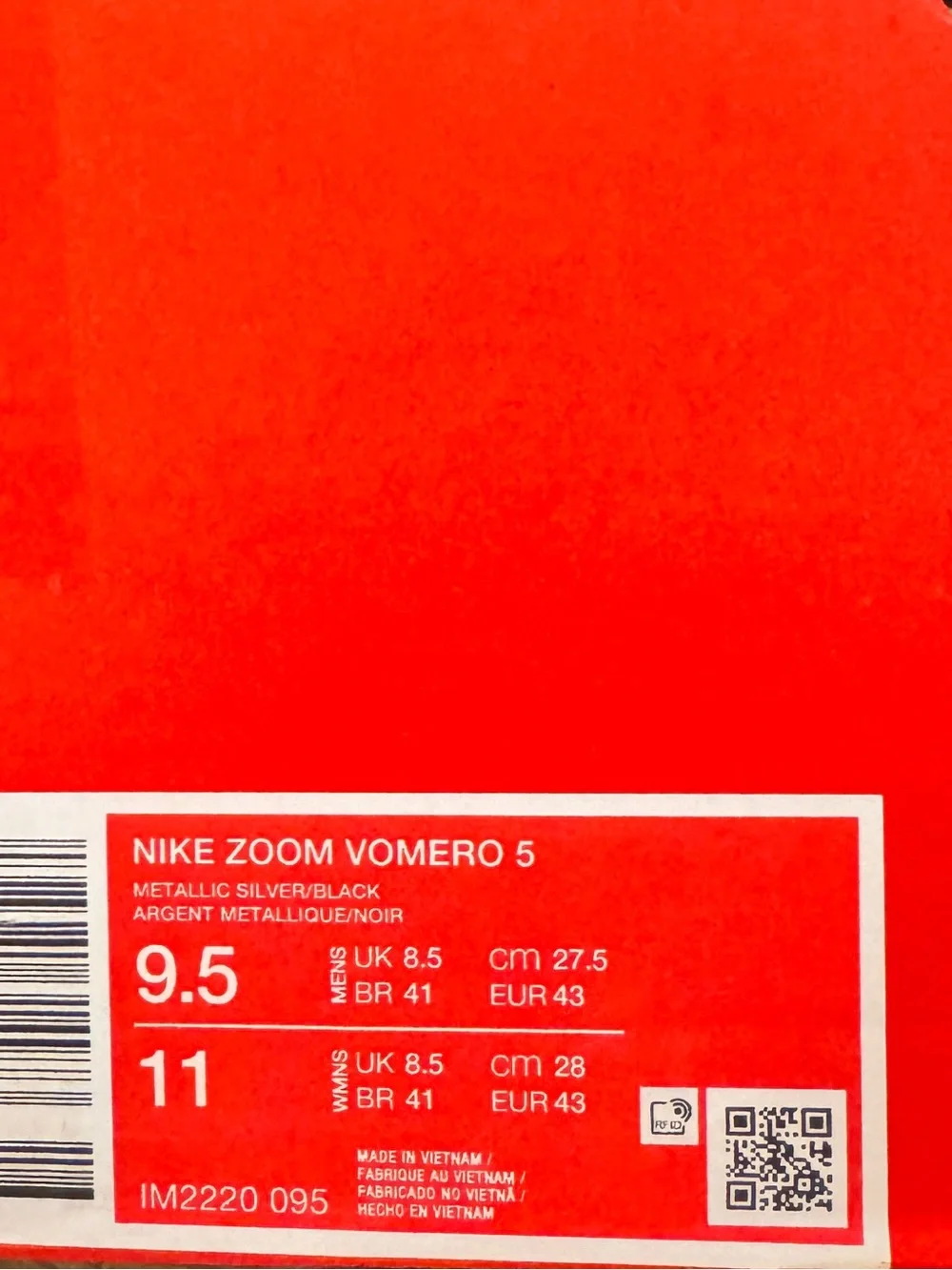 Nike Zoom Vomero 5 Metallic Silver Court Purple Size 9.5 M or 11 W IM2220-095